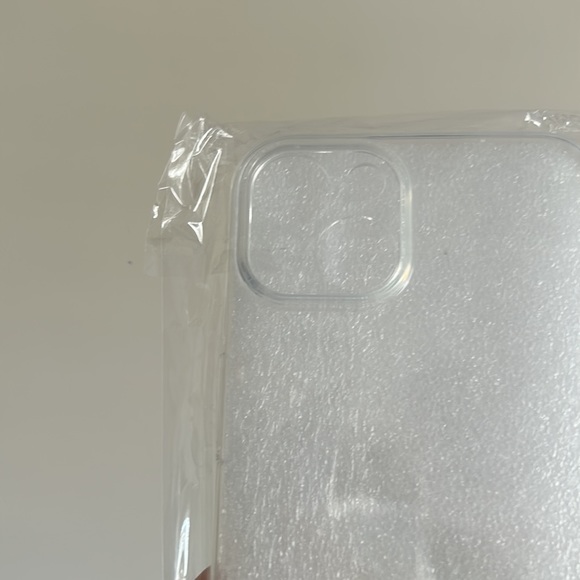 2 iPhone 14 cute, clear, couple or best friend phone case. - Picture 5 of 5